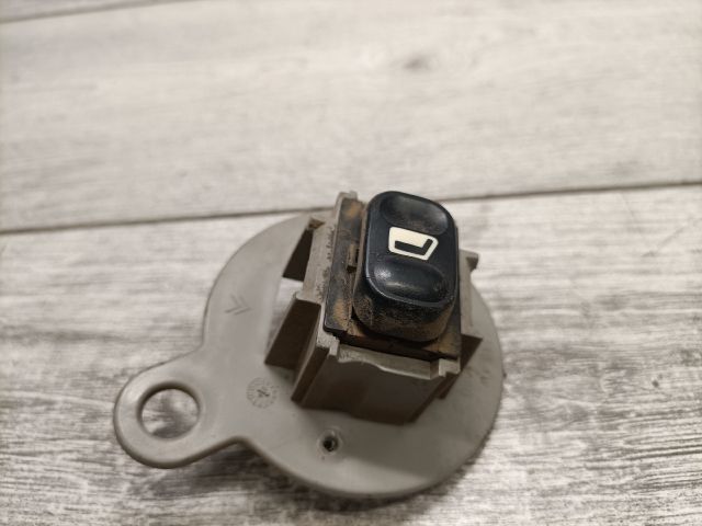 bontott CITROËN XSARA PICASSO Jobb hátsó Ablakemelő Kapcsoló