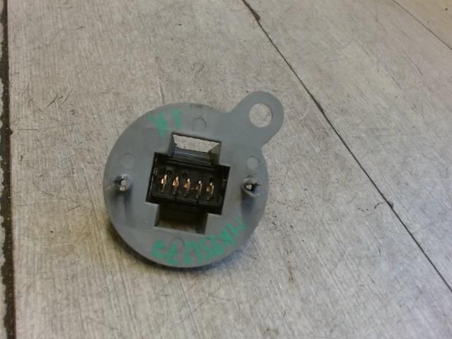 bontott CITROËN XSARA PICASSO Jobb hátsó Ablakemelő Kapcsoló