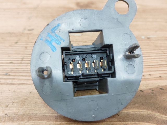 bontott CITROËN XSARA PICASSO Jobb hátsó Ablakemelő Kapcsoló