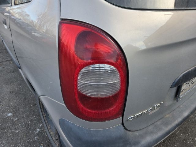 bontott CITROËN XSARA PICASSO Jobb hátsó Ajtó (Részeivel)