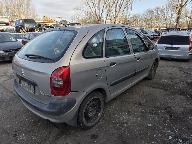 bontott CITROËN XSARA PICASSO Jobb hátsó Ajtó (Részeivel)