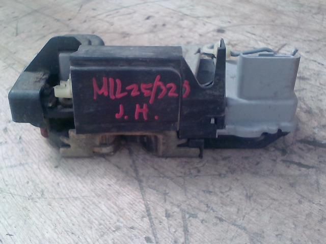 bontott CITROËN XSARA PICASSO Jobb hátsó Ajtózár