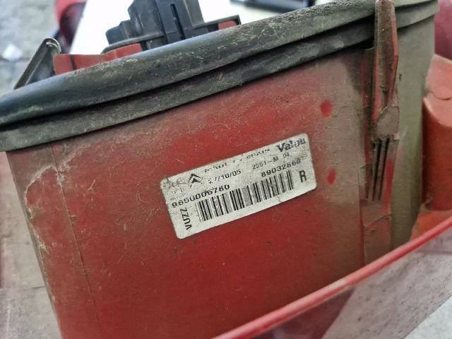 bontott CITROËN XSARA PICASSO Jobb Hátsó Lámpa