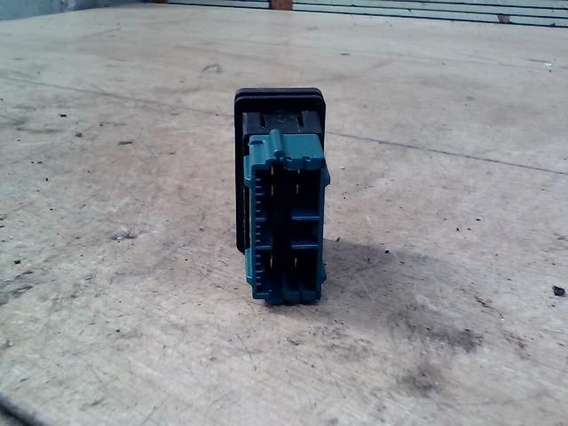 bontott CITROËN XSARA PICASSO Kapcsoló (Magában)