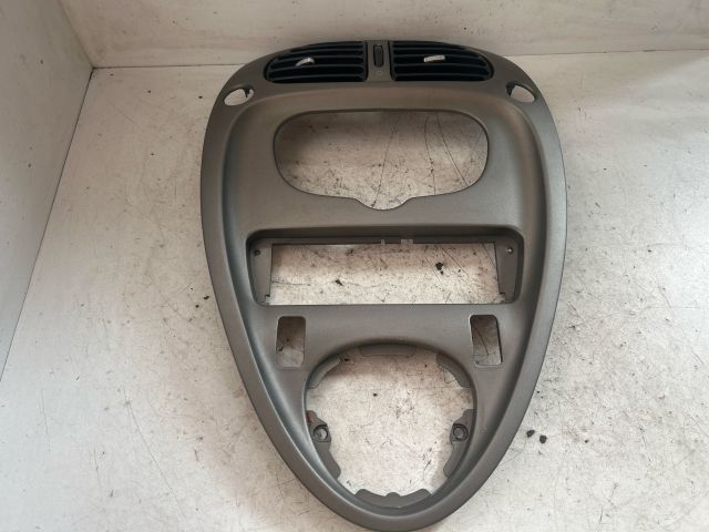 bontott CITROËN XSARA PICASSO Középkonzol Keret