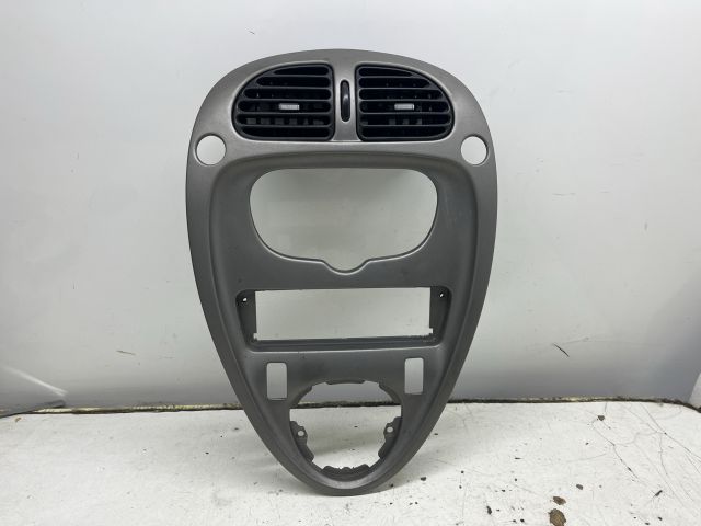 bontott CITROËN XSARA PICASSO Középkonzol Keret