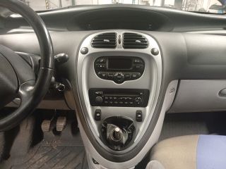 bontott CITROËN XSARA PICASSO Középkonzol Keret