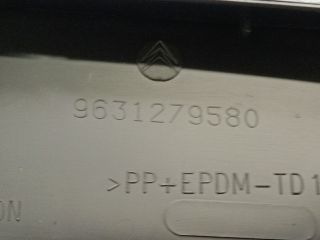 bontott CITROËN XSARA PICASSO Középkonzol Keret