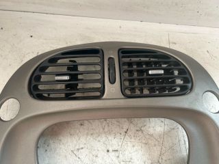 bontott CITROËN XSARA PICASSO Középkonzol Keret