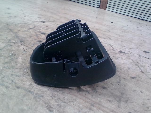 bontott CITROËN XSARA PICASSO Középső Bal Szellőző