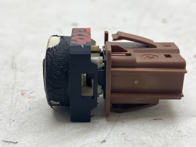 bontott CITROËN XSARA PICASSO Központizár Kapcsoló