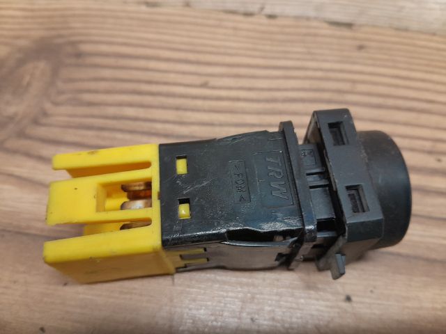 bontott CITROËN XSARA PICASSO Központizár Kapcsoló