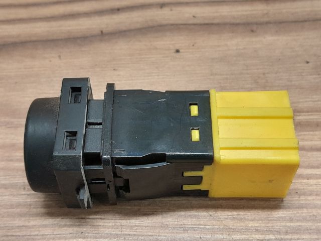 bontott CITROËN XSARA PICASSO Központizár Kapcsoló