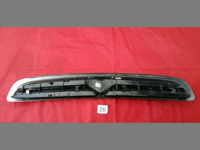 bontott CITROËN XSARA PICASSO Motorháztető Díszrács