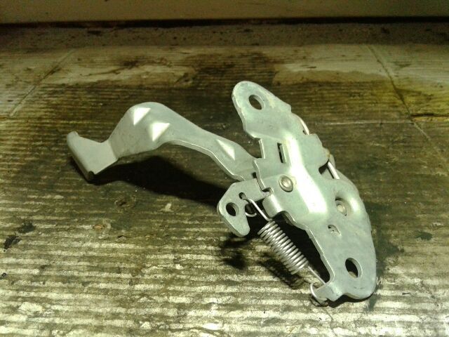 bontott CITROËN XSARA PICASSO Motorháztető Zárszerkezet