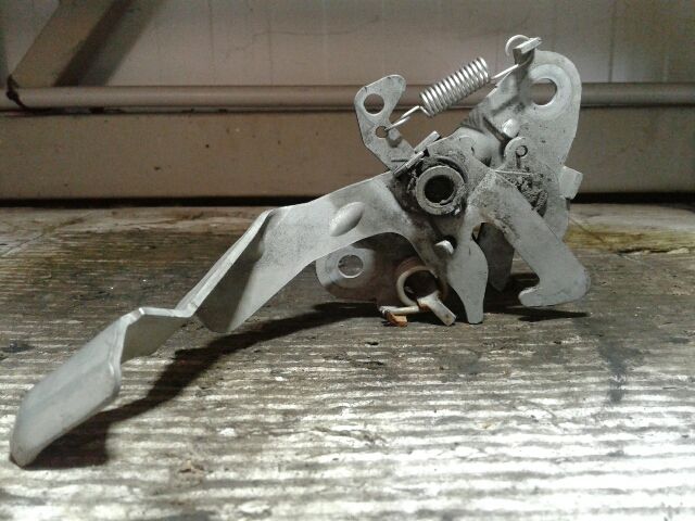 bontott CITROËN XSARA PICASSO Motorháztető Zárszerkezet