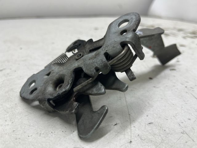 bontott CITROËN XSARA PICASSO Motorháztető Zárszerkezet