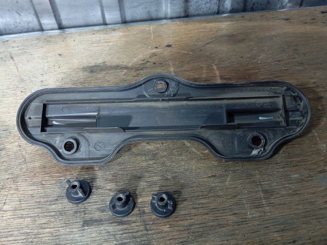 bontott CITROËN XSARA PICASSO Pollenszűrő Fedél