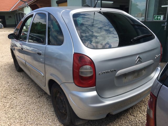 bontott CITROËN XSARA PICASSO Pótféklámpa