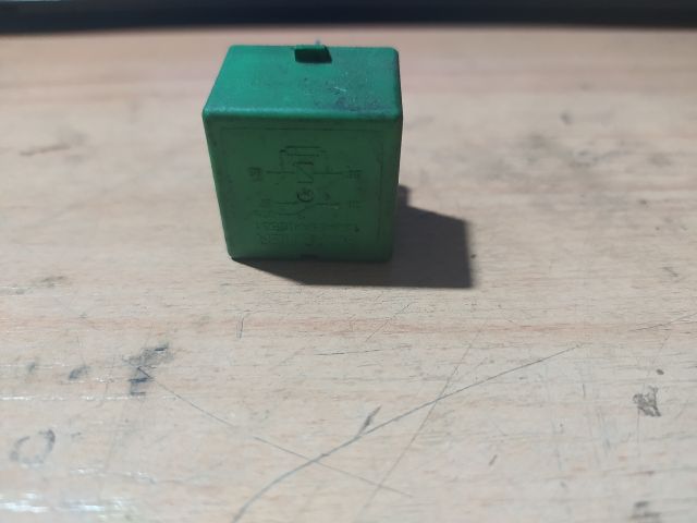 bontott CITROËN XSARA PICASSO Relé