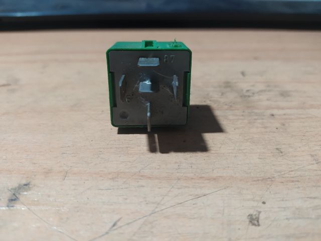 bontott CITROËN XSARA PICASSO Relé