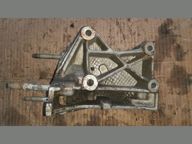 bontott CITROËN XSARA PICASSO Tartó Bak