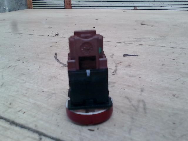 bontott CITROËN XSARA Vészvillogó Kapcsoló