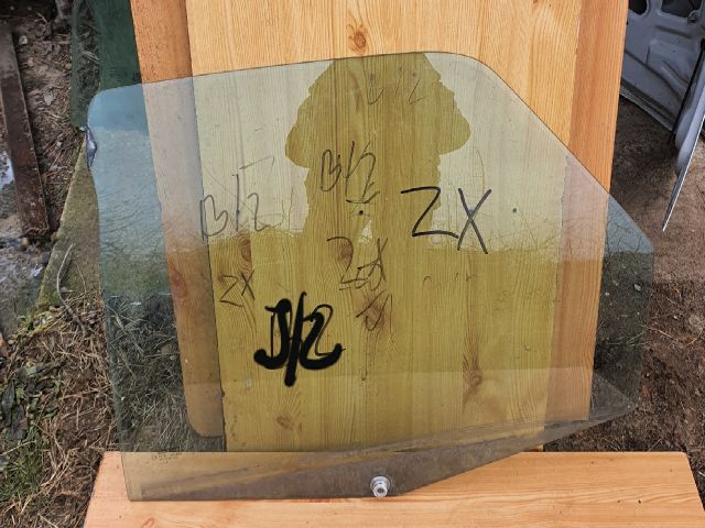 bontott CITROËN ZX Jobb hátsó Ablak