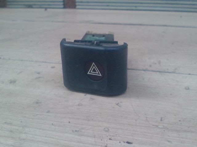 bontott CITROËN ZX Vészvillogó Kapcsoló