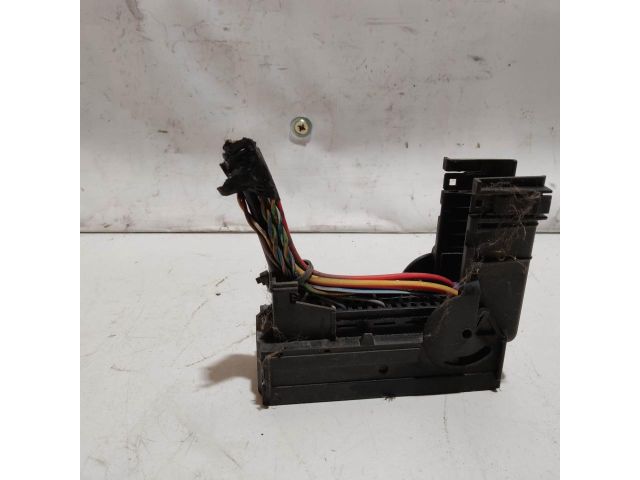 bontott   Csatlakozó