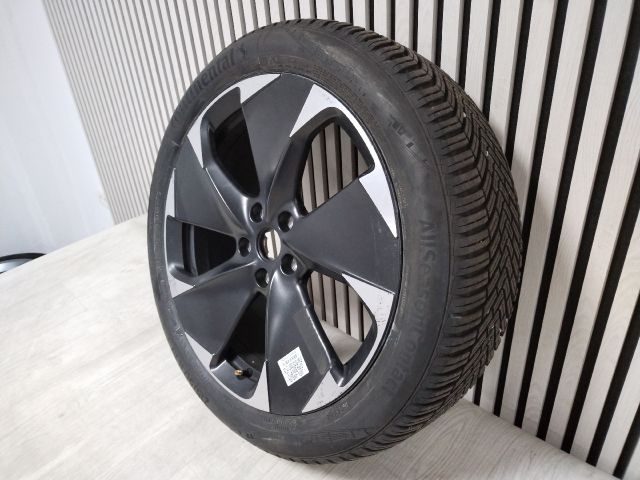 bontott CUPRA BORN Alufelni Gumival (1 db)