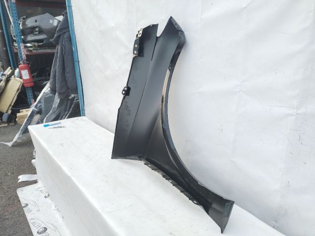 bontott CUPRA BORN Bal első Sárvédő