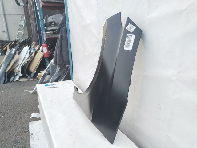 bontott CUPRA BORN Bal első Sárvédő