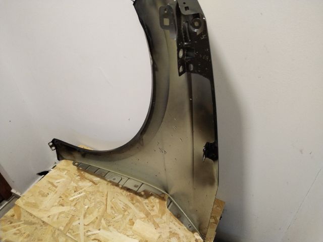 bontott CUPRA BORN Jobb első Sárvédő