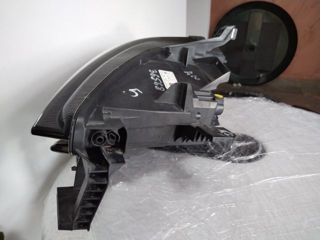 bontott CUPRA BORN Jobb Fényszóró