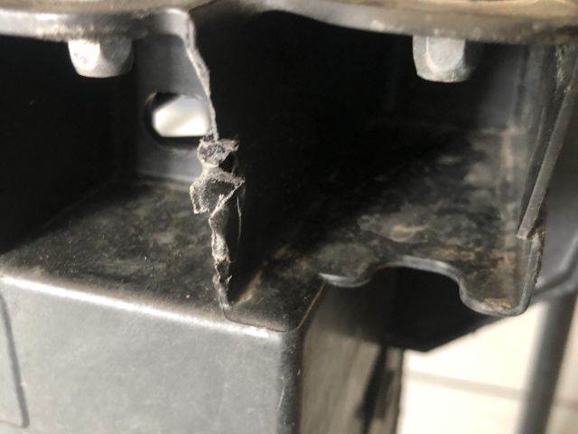 bontott CUPRA FORMENTOR Homlokfal (Üres lemez)