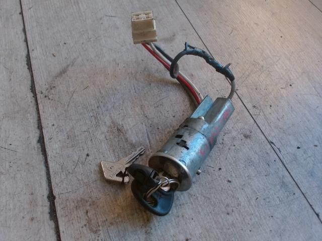 bontott DACIA 1310 Gyújtáskapcsoló