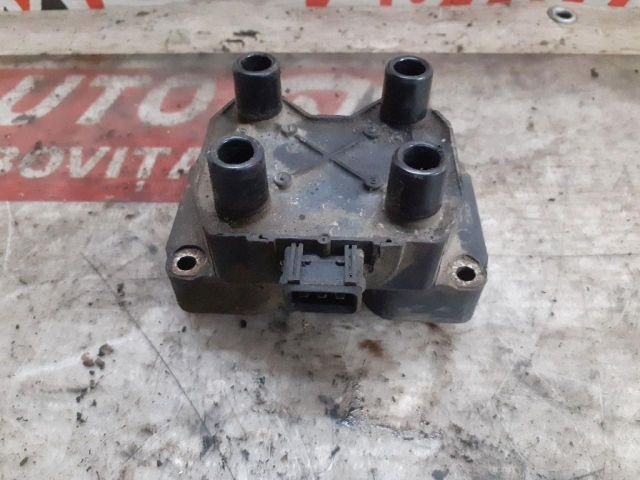 bontott DACIA 1310 Gyújtótrafó