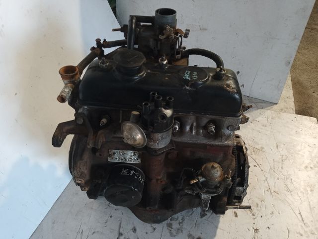 bontott DACIA 1310 Komplett Motor (Segédberendezésekkel)