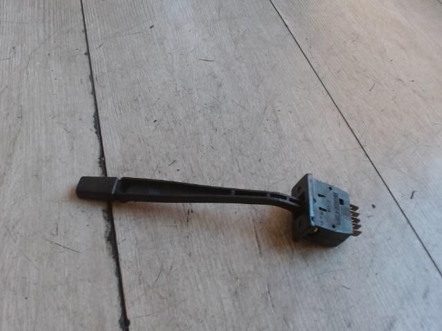 bontott DACIA 1310 Jobb Kormánykapcsoló Ablaktörlő