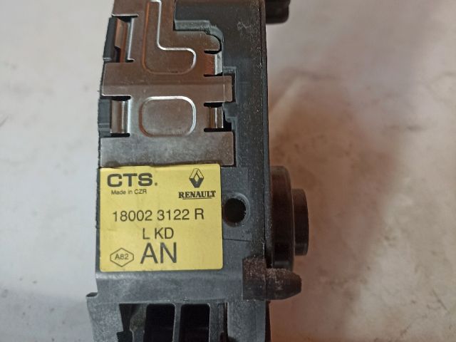 bontott DACIA DOKKER Gázpedál (Elektromos)