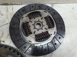 bontott DACIA DOKKER Kuplung Szett Lendkerékkel