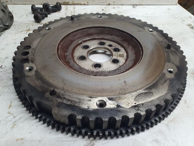 bontott DACIA DOKKER Kuplung Szett Lendkerékkel