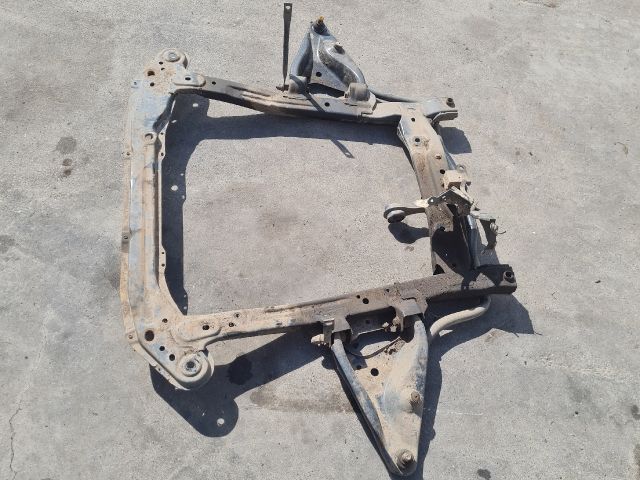 bontott DACIA DOKKER Első Bölcső