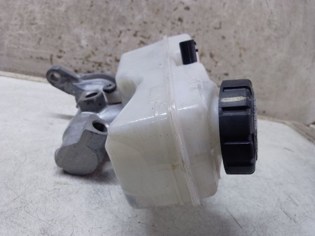 bontott DACIA DOKKER Főfékhenger