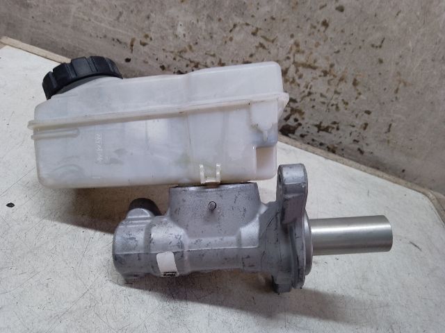 bontott DACIA DOKKER Főfékhenger