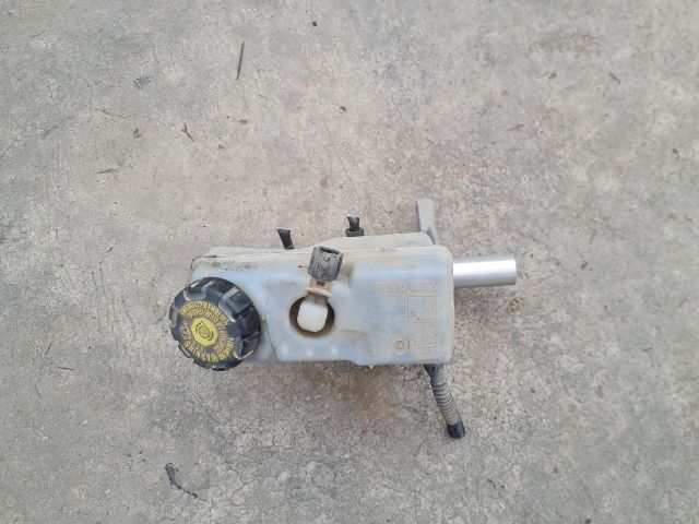 bontott DACIA DOKKER Főfékhenger