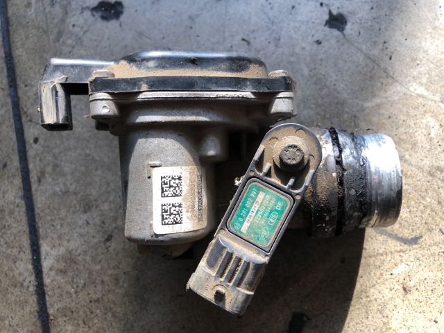 bontott DACIA DOKKER Fojtószelep (Elektromos)