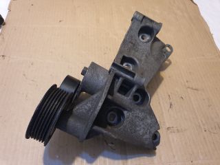 bontott DACIA DOKKER Generátor Tartó Bak