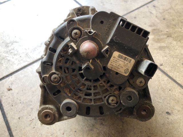 bontott DACIA DOKKER Generátor